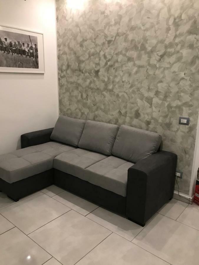 Ferienwohnung Accogliente Bilocale Mailand Exterior foto