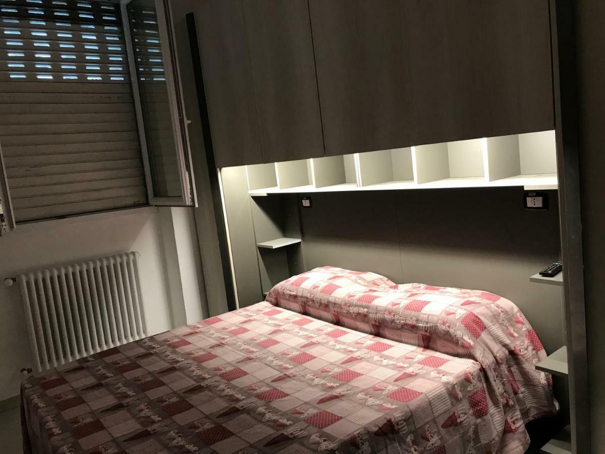 Ferienwohnung Accogliente Bilocale Mailand Exterior foto
