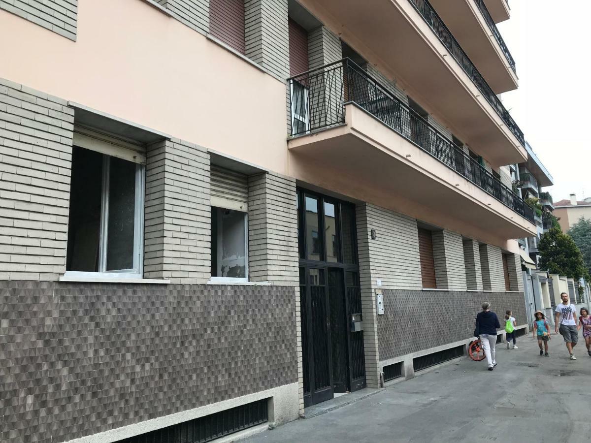 Ferienwohnung Accogliente Bilocale Mailand Exterior foto